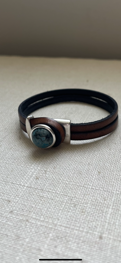 Gem leather bracelet